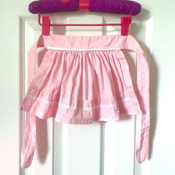 A Child to Cherish Pink Crayon Apron - Picture 4 of 6